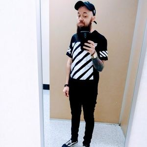 Meet your Posher, Joshua